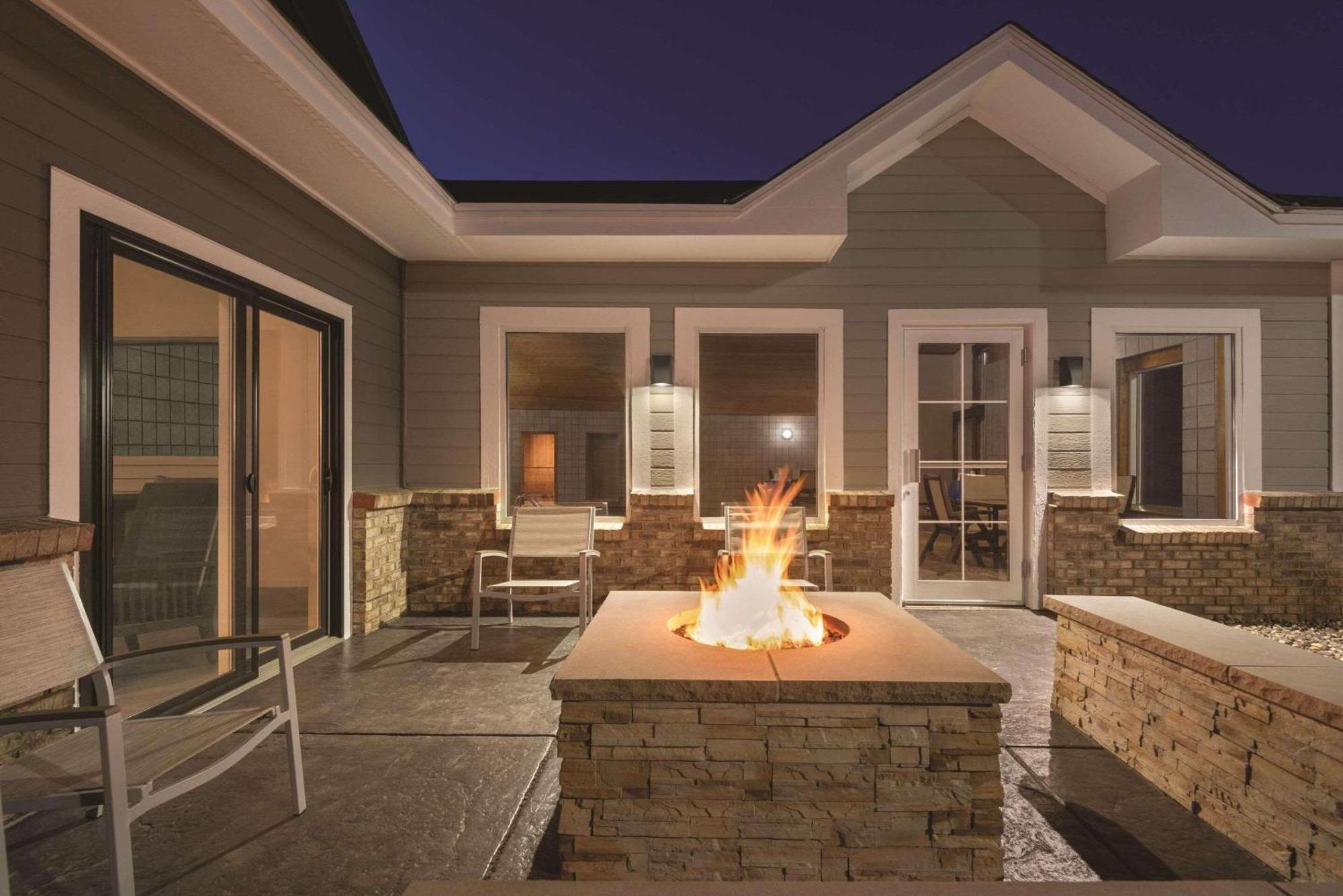 Country Inn & Suites By Radisson, Northfield, Mn Екстериор снимка