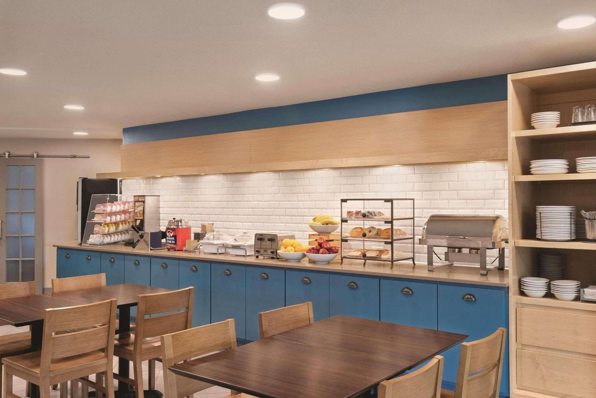 Country Inn & Suites By Radisson, Northfield, Mn Екстериор снимка
