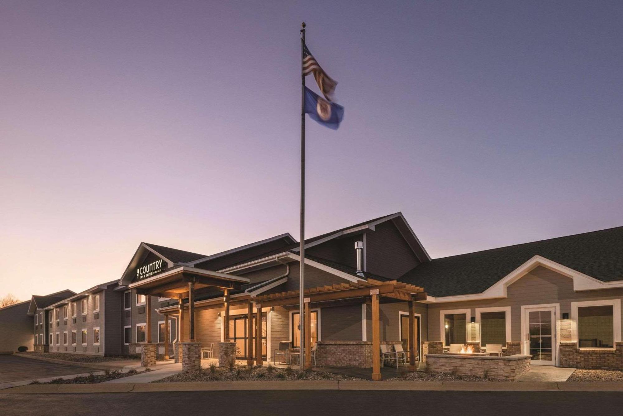 Country Inn & Suites By Radisson, Northfield, Mn Екстериор снимка