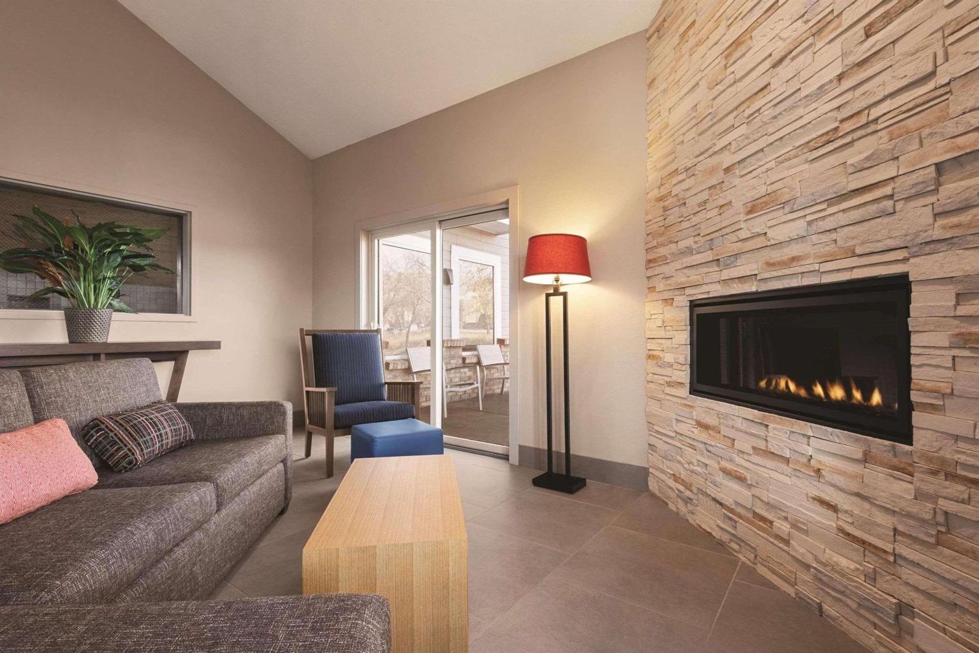 Country Inn & Suites By Radisson, Northfield, Mn Екстериор снимка